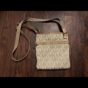 MICHAEL Michael Kors Vanilla Crossbody